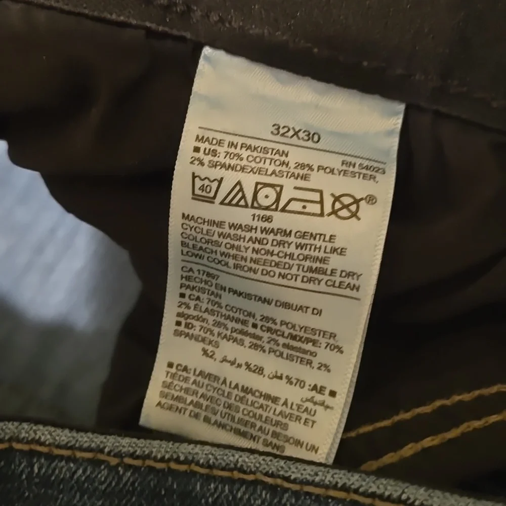 Old Navy mens slim fit jeans 32 x 30 - Picture 3 of 4